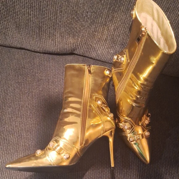 Azalea Wang Metallic Gold Ankle Boots - Picture 5 of 10